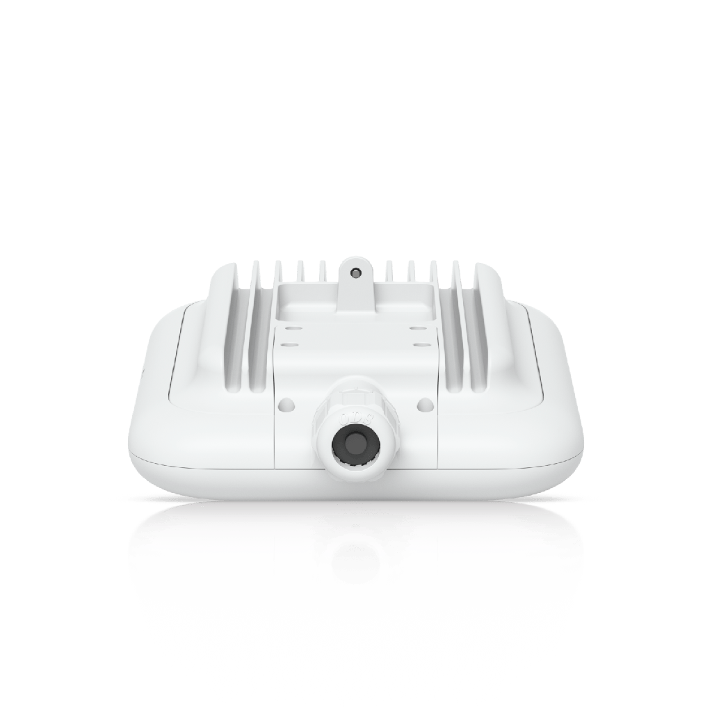 u7-pro-outdoor-us-8