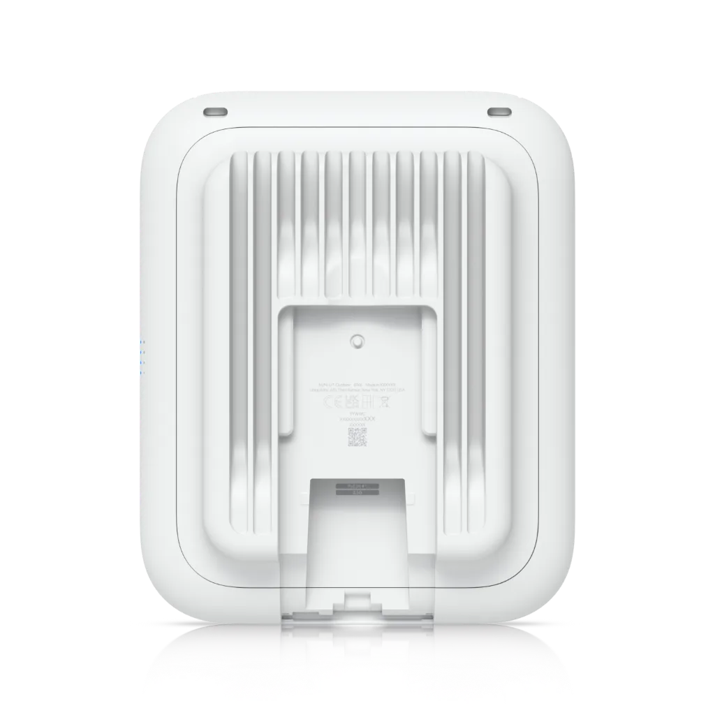 u7-outdoor-6.webp