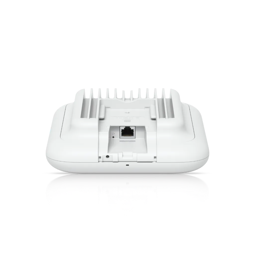 u7-outdoor-8.webp